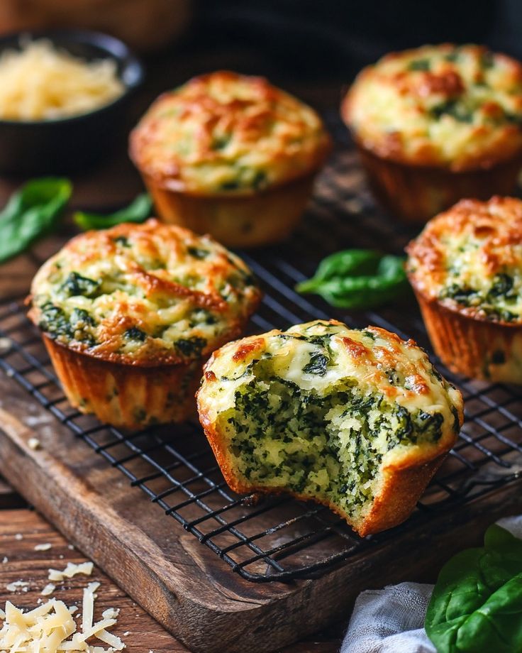 Špinatų Muffinai su Sūriu